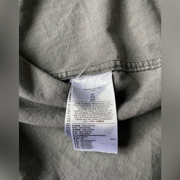 Grey button down - Picture 3 of 4